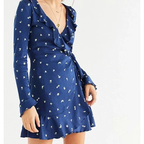 *Urban Outfitters LS Ruffle Wrap Dress in Blue* - Picture 3 of 7